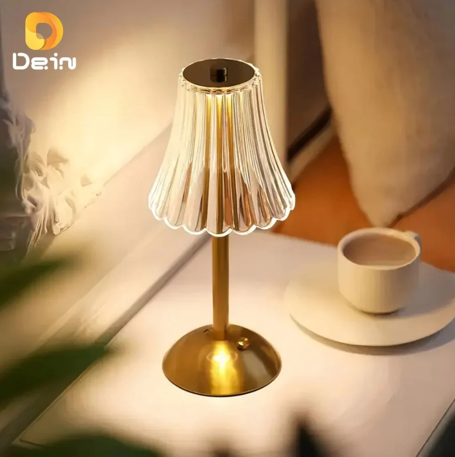 Luminária Retrô de Mesa LED Recarregável com Cúpula Transparente e Controle por Toque Dourada