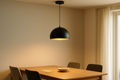 Lustre Pendente Esfera Preto com Interior Dourado 30cm
