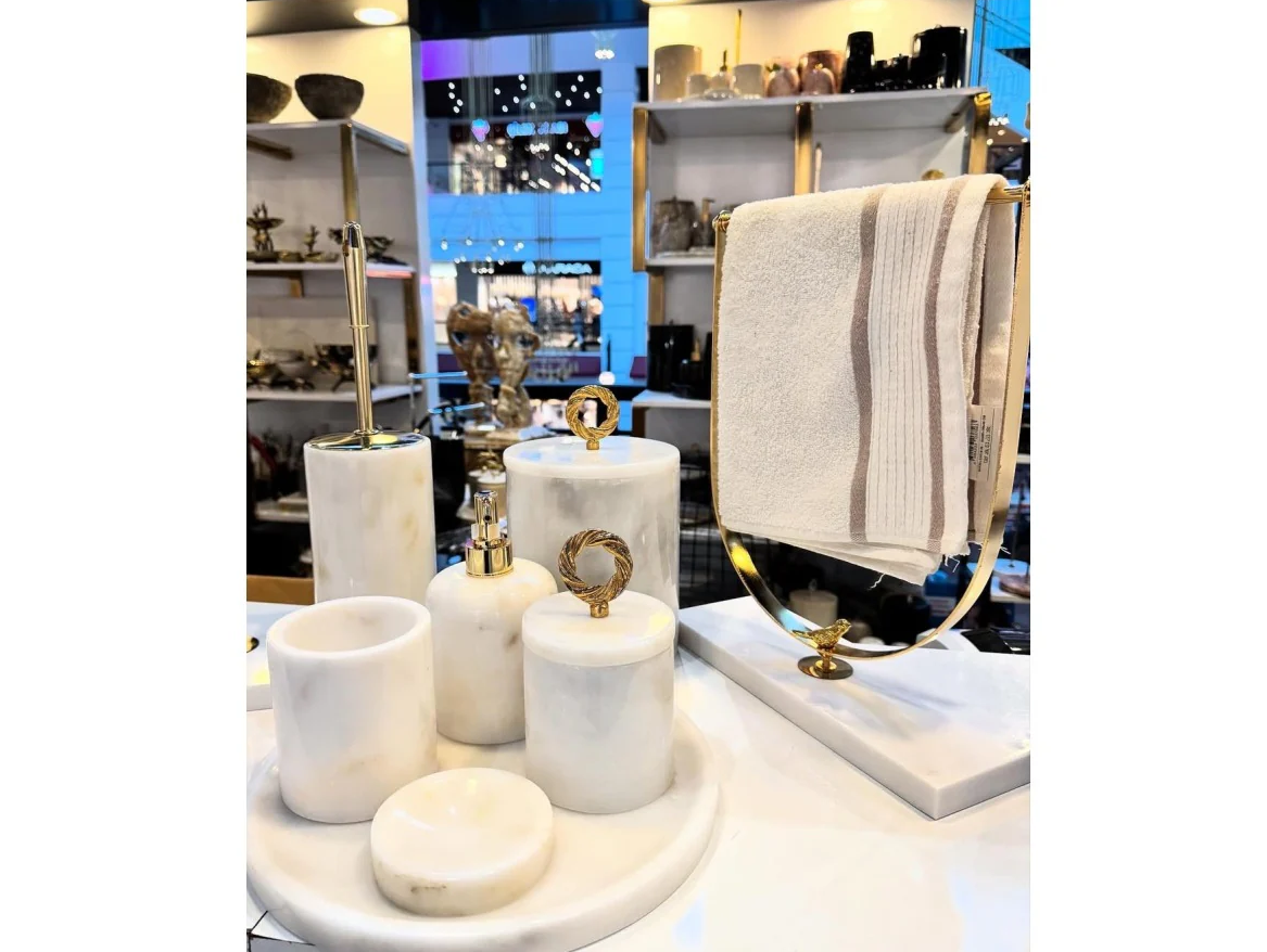 Conjunto de banheiro turco clássico com 9 peças em mármore Branco
