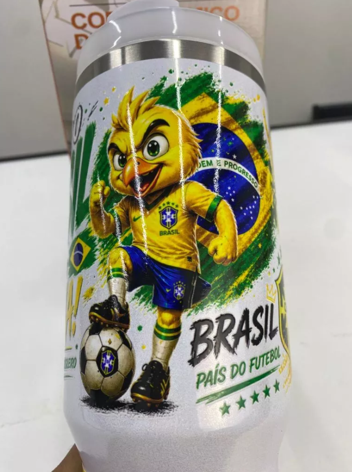 Copo Garrafa Térmica com tampa ajustavel com Canudo 1200ml – Estilo Brasil